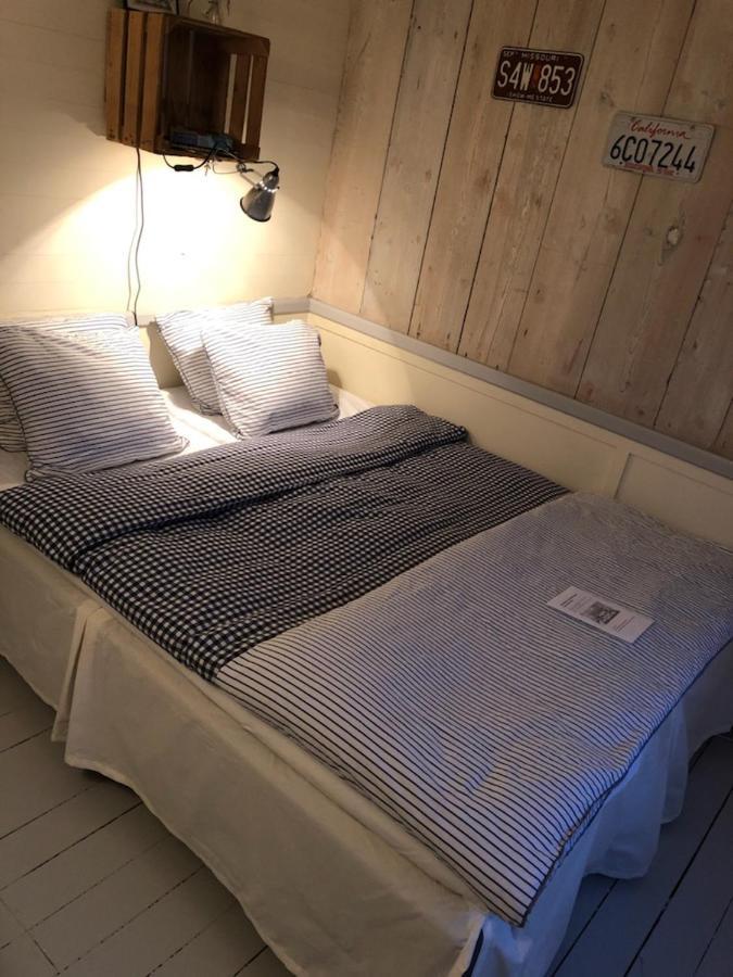 Djurgardsportens Vandrarhem Mariefred Buitenkant foto